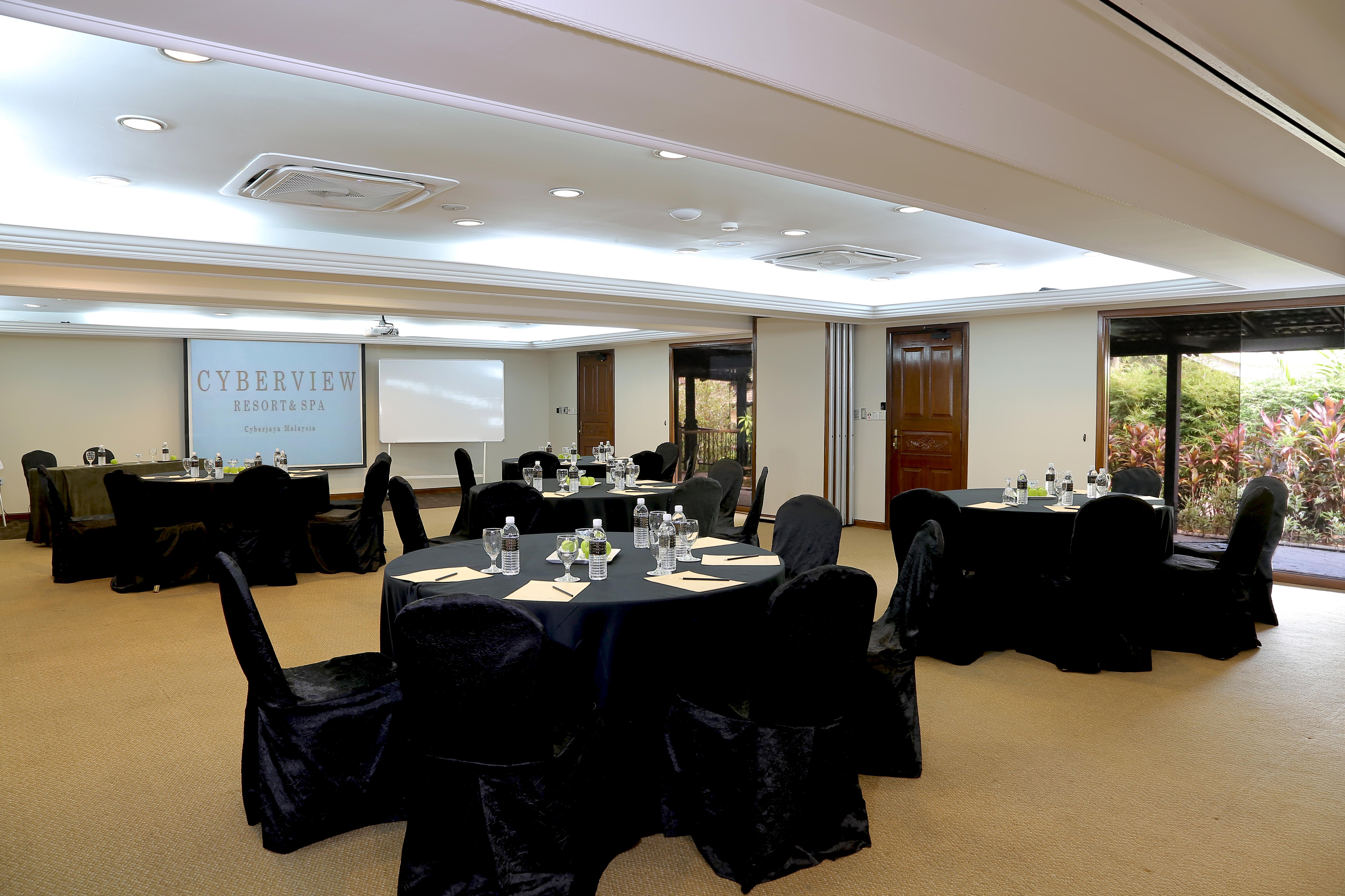 Cyberview Resort & Spa Cyberjaya Exterior foto Meeting room